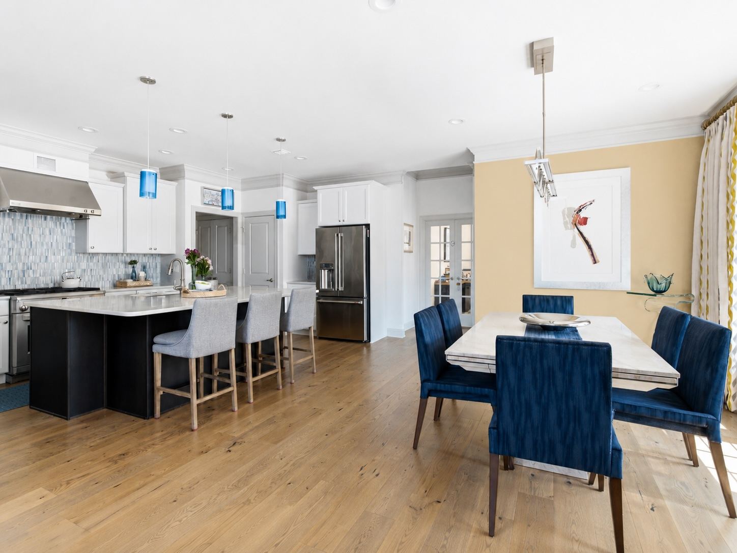 kitchen stainless steel appliances at 1 Aldrich Court